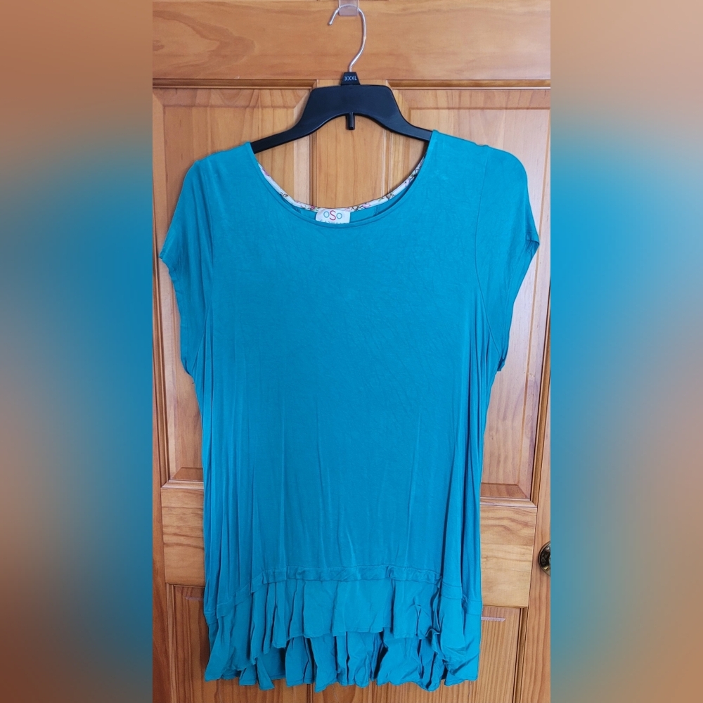 ***3/$12**Women's Size 1X OSO Casuals T-shirt With Lace Up Back